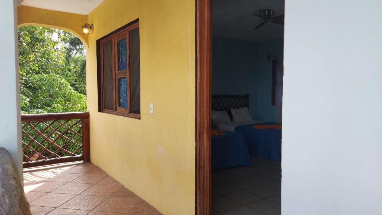 Hotel Cavanna Inn Castillo de San Felipe Екстер'єр фото